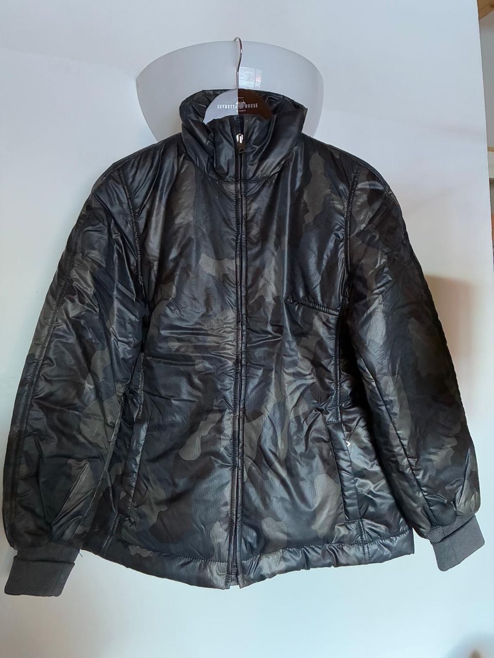 Prada Vestes: PRADA – Neuf (Voir description) à Rümlang par har_z6qv