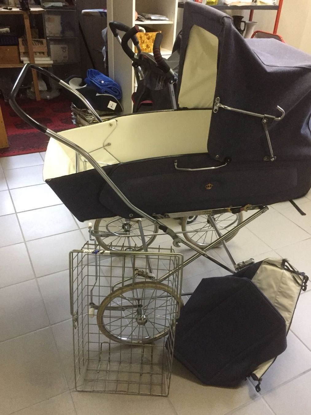 Carrozzine: Antiker Kinderwagen – Usato da Muri AG venduto da Ariete81