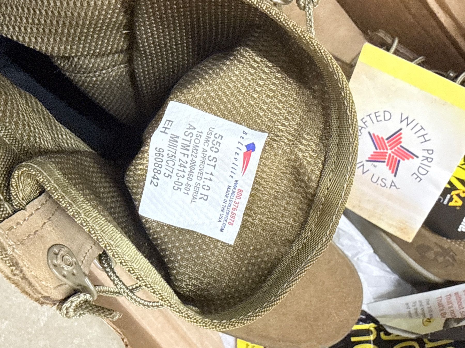 Scarpe da uomo: Belleville 550ST Jungle Desert Boot Size 11.0R – Nuovo (secondo la descrizione) da Châtelaine venduto da Frost12 1
