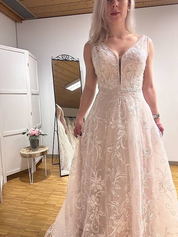 Vestiti: Braut/abendkleid s/m – Nuovo e nell'imballaggio originale da Appenzell venduto da mir_rqn6 1
