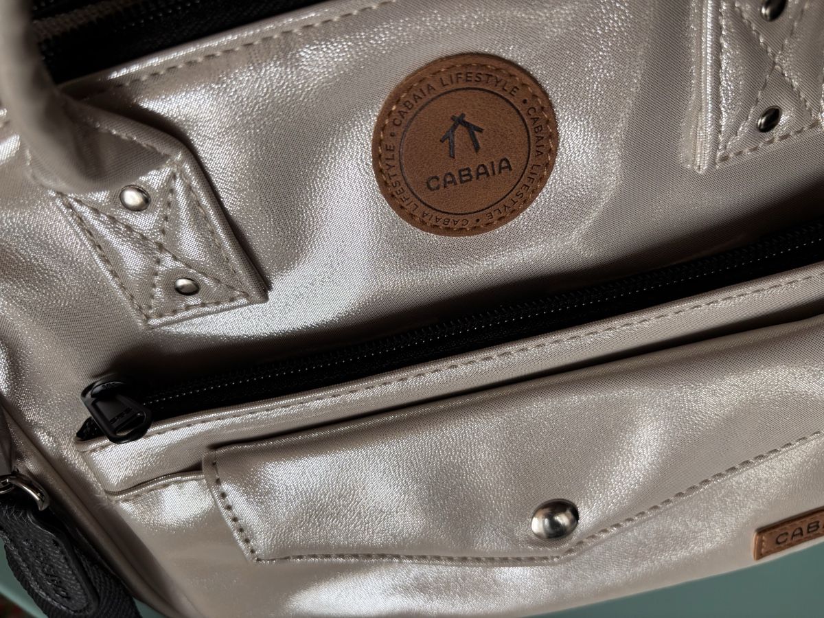 Cabaïa Altro in  Abbigliamento & Accessori: Sac Cabaïa nacré – Nuovo (secondo la descrizione) da La Chaux de Fonds venduto da vic_gr9h 1