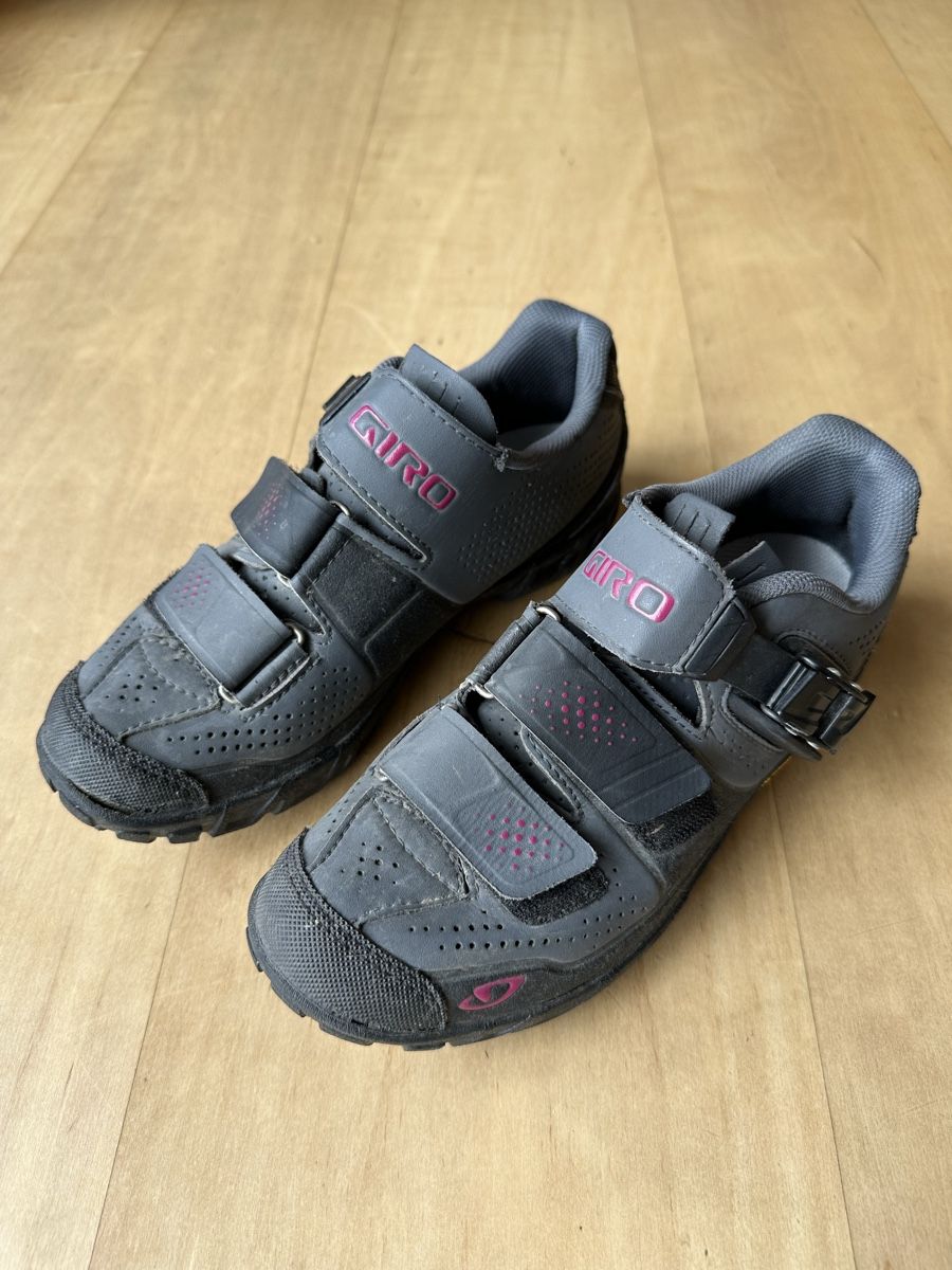 Giro Scarpe da donna: Veloschuhe Damen – Usato da Sargans venduto da Reg_S.71