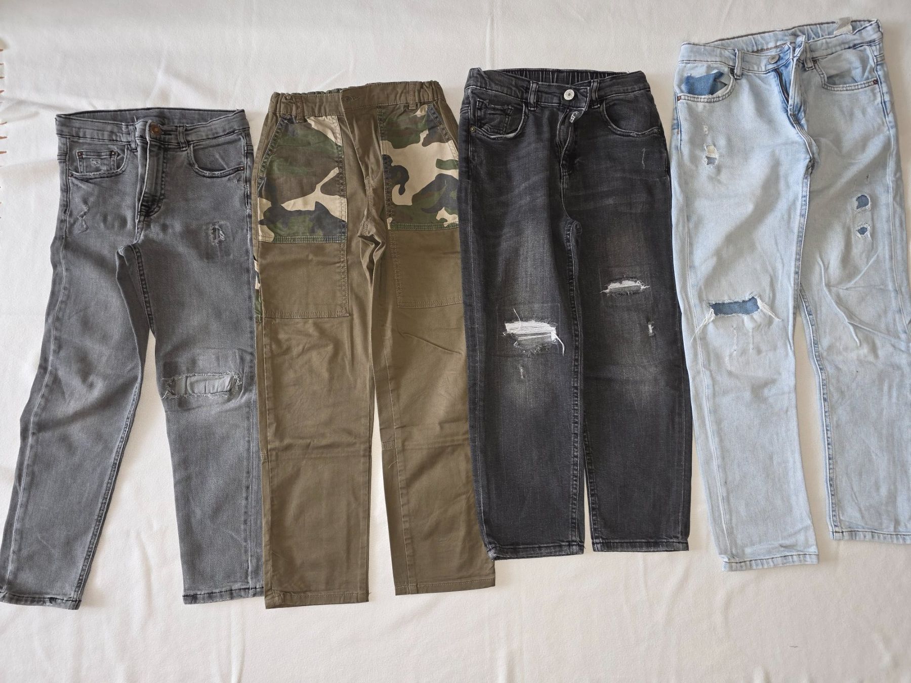 Zara Lotti & Set di vestiti: 4 x Zara Jeans Gr 140 – Usato da Effretikon venduto da gonzzi