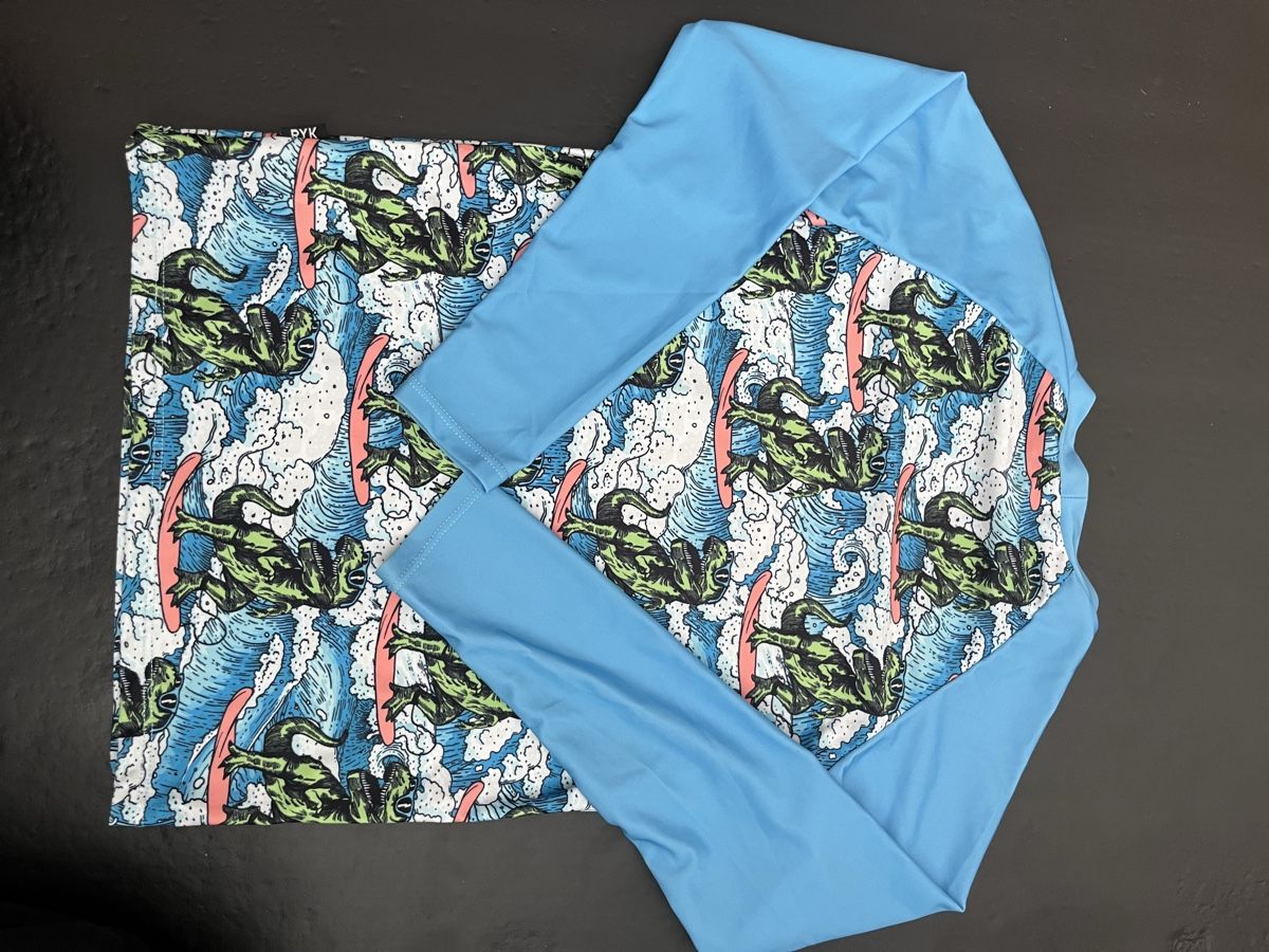 Costumi da bagno: Bade Shirt mit Hose Gr. 140 – Usato da Birmensdorf ZH venduto da Liruli 2