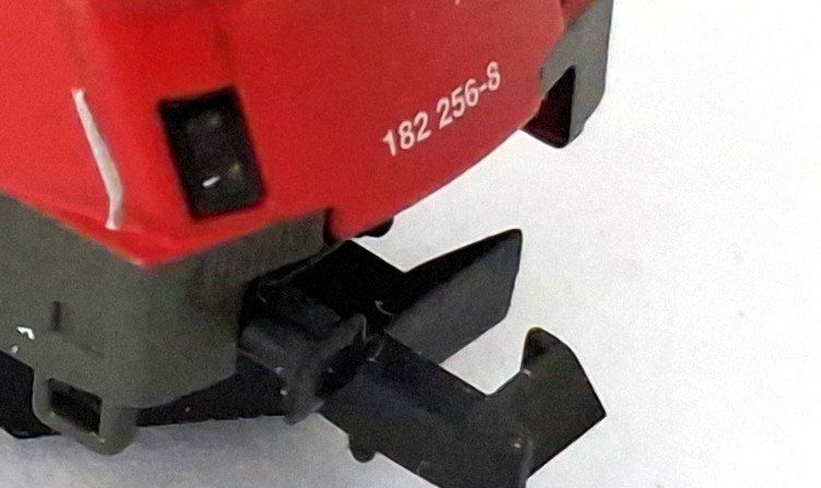 Trix Modellini di ferrovie: Minitrix Br 182 " Mini Cooper S – Usato da Biberist venduto da Ntrains 3