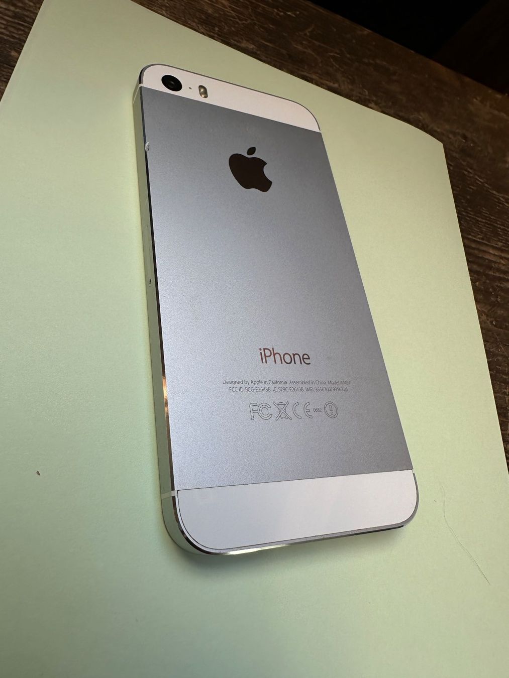 Apple Telefoni cellulari / Smartphones: iPhone 5 Modell 1457 mit Akku – Usato da Zürich venduto da atlantis77 2