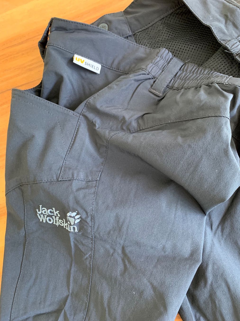 Jack Wolfskin Pantaloni: JACK WOLFSKIN ultra leichte Wanderhose Gr. 38 – Usato da Meiringen venduto da Jackwashere 3