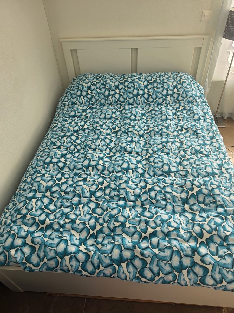 Letti: 140x200 Bed and Matress – Usato da Zürich venduto da Blacarlo