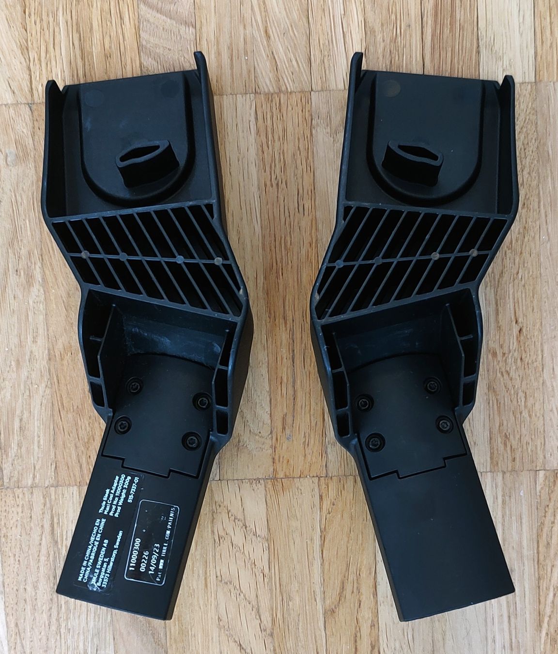 Thule Carrozzine: THULE SLEEK Autositzadapter – Usato da Zürich venduto da dim_7kzy 1