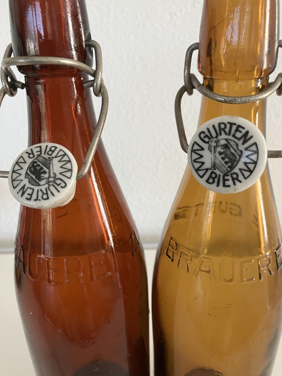 Bicchieri, Caraffe & Bottiglie: 2 alte Flaschen  Bier : brauerei Gurten – Usato da losone venduto da china06 1