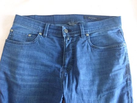 SOMMER BLUE JEANS ** PIERRE CARDIN ** 35/34