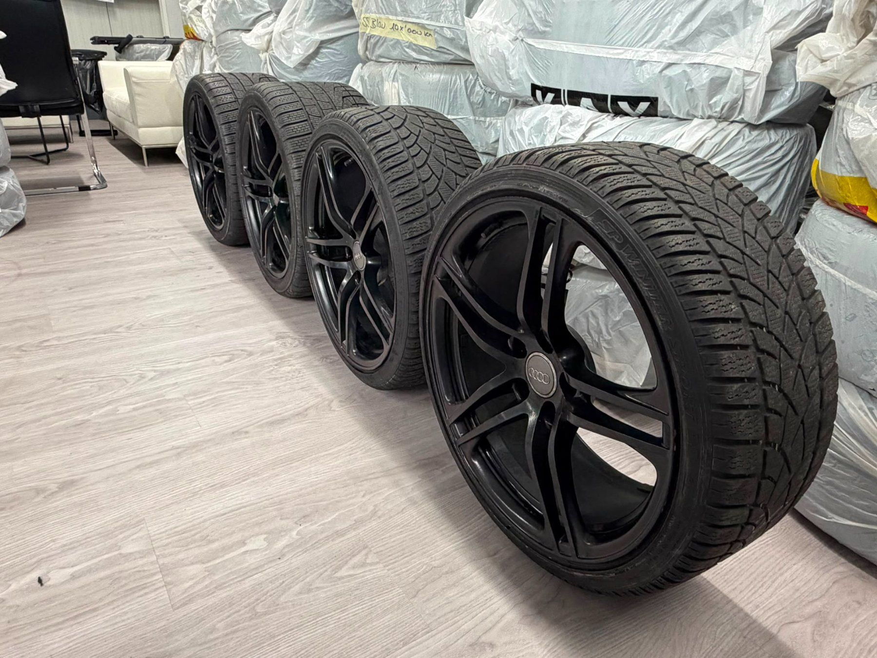 Audi Pneus & Roues: Audi R8 Winterräder – D'occasion à Regensdorf par NEYGroupGmbH 2