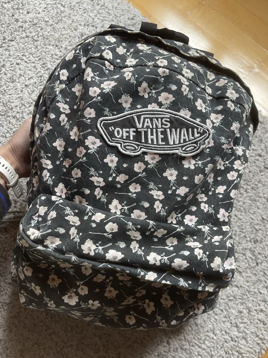 Vans Kindertaschen: VANS Rucksack Blumenmuster – Gebraucht aus Hugelshofen von _riirii13