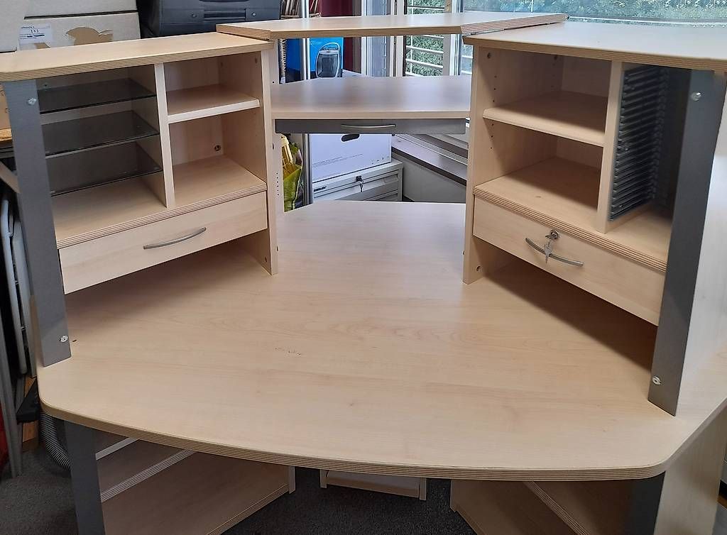 Scrivanie: Büro Eckpult 2-stöckig – Usato da Meltingen venduto da Pepe54 2