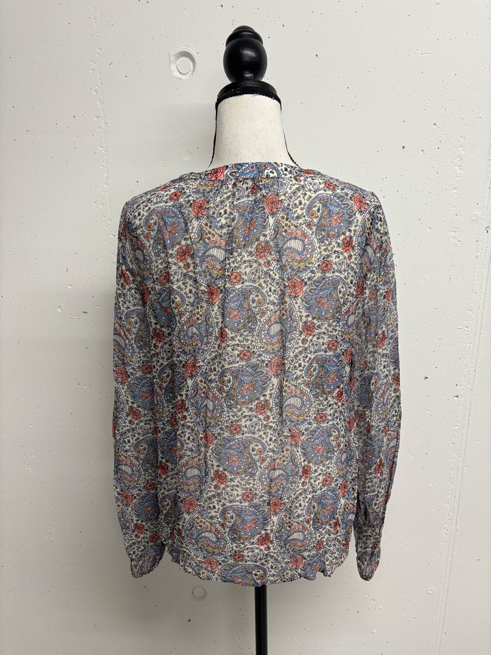 Cinque Camicette: Cinque leichte Bluse Blumenmuster Gr. 38 Viskose blau – Usato da Regensdorf venduto da secondchancefashion 2
