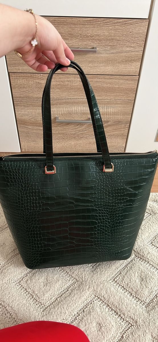David Jones Borse da donna: Ensemble des sacs sont neufs  – Nuovo e nell'imballaggio originale da Neuchâtel venduto da sai_6zhx 5