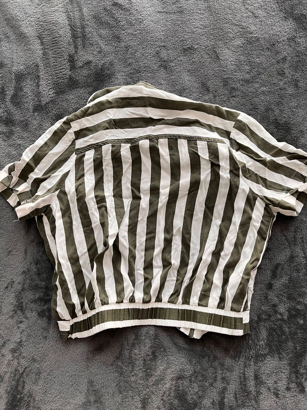 Camicette: Chemise rayée en vert/blanc, élégante, comme neuve! – Nuovo (secondo la descrizione) da Meyrin venduto da Sandra6 1