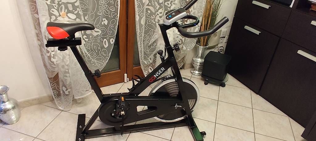 Hometrainer: Spinning bike  – Neu und originalverpackt aus Stabio von gia_x56y 4