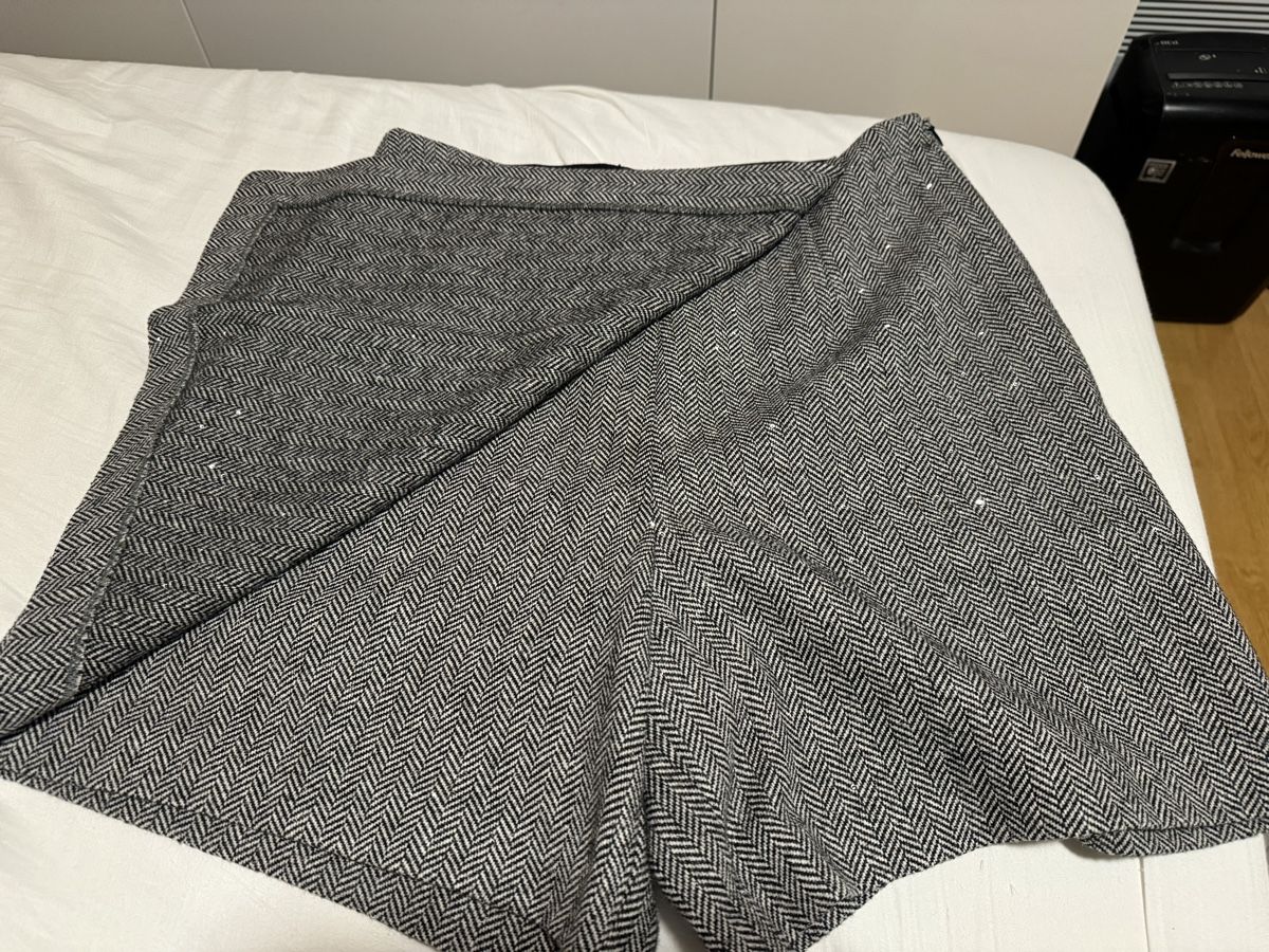 Comma Hosen: Pantalon jupe court – Neu und originalverpackt aus Choëx von nad_x9m5 2