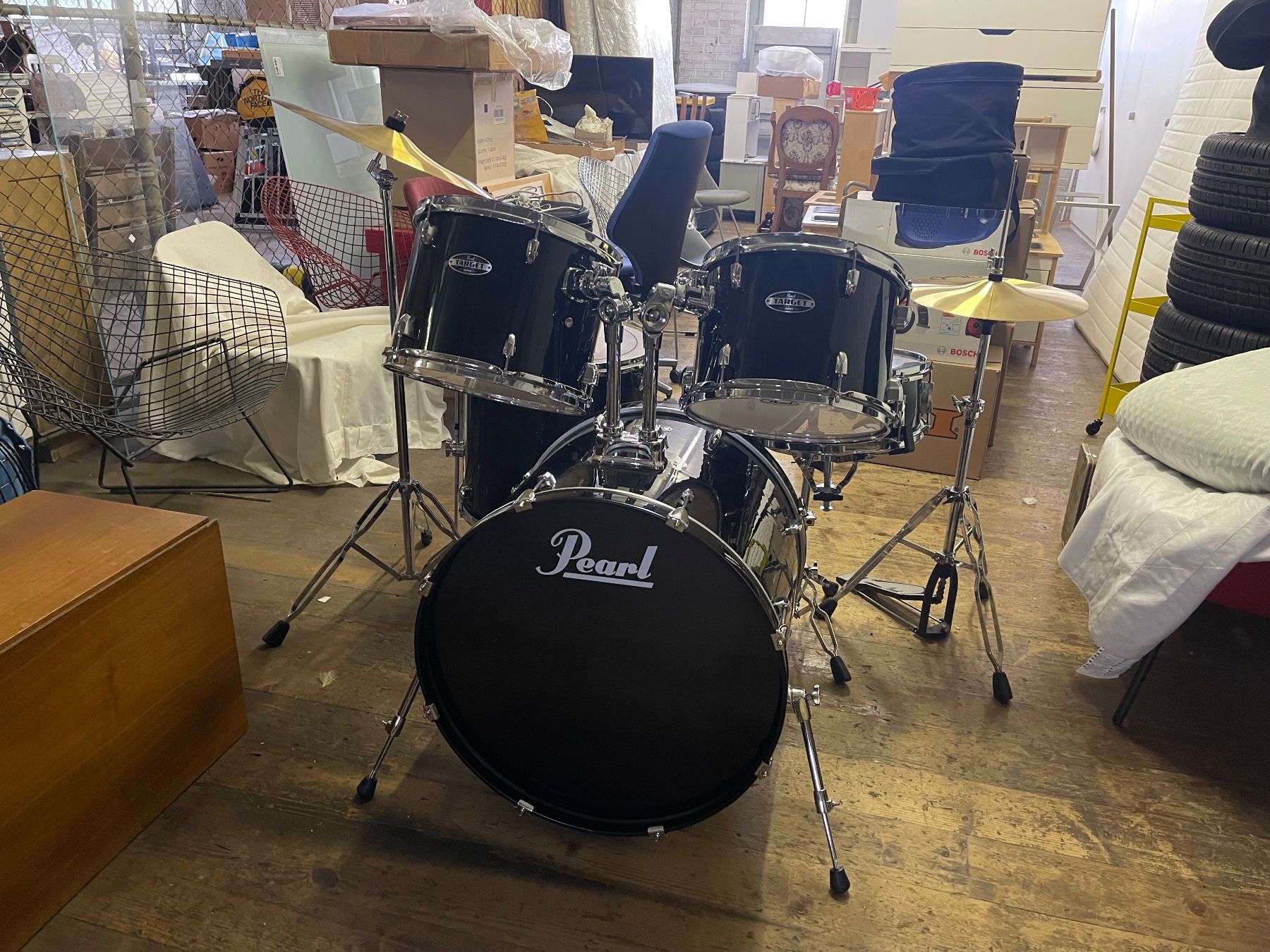 Strumenti musicali: Pearl Target Drum Kit – Usato da Wil SG venduto da HappyC