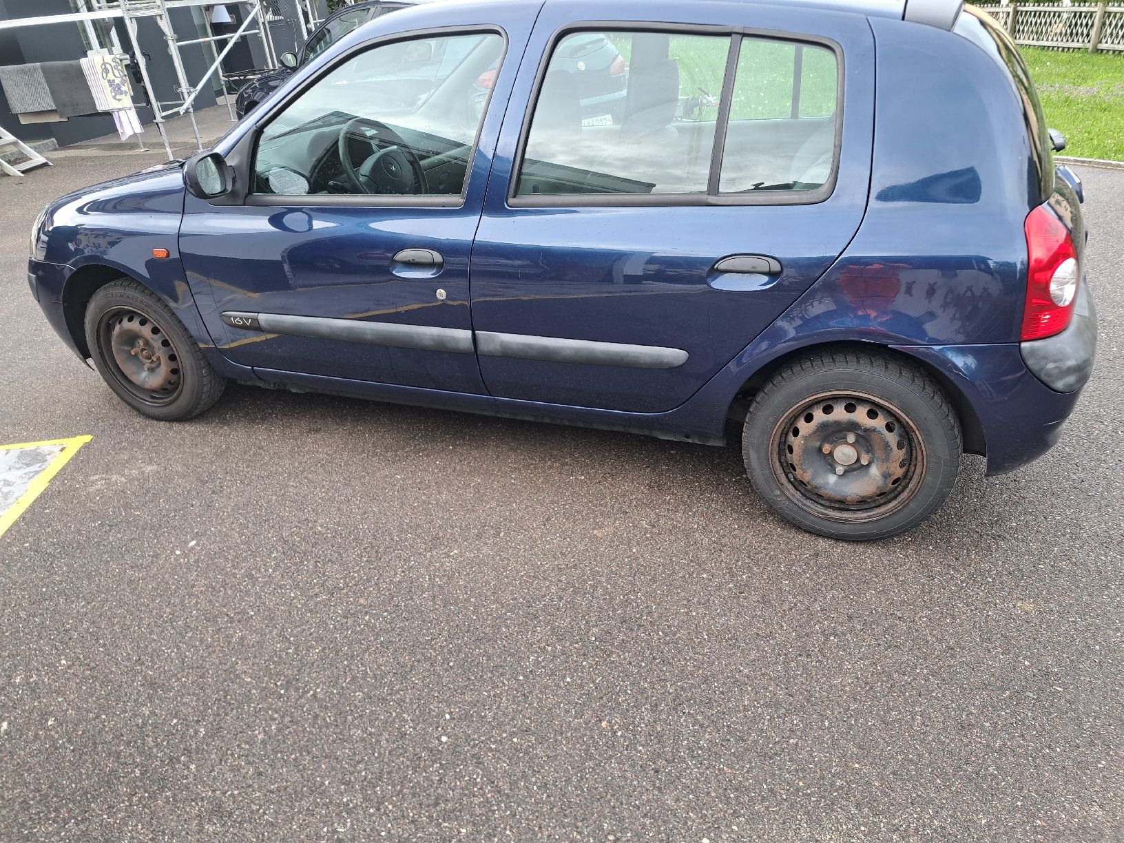 Renault Automobili: Renault Clio II 1.2, 16V – Usato da Tavannes venduto da saca70 1