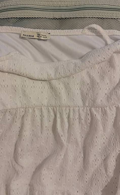 Vestiti: Robe blanche Pull&Bear, taille L – Usato da Biel/Bienne venduto da Cli 3