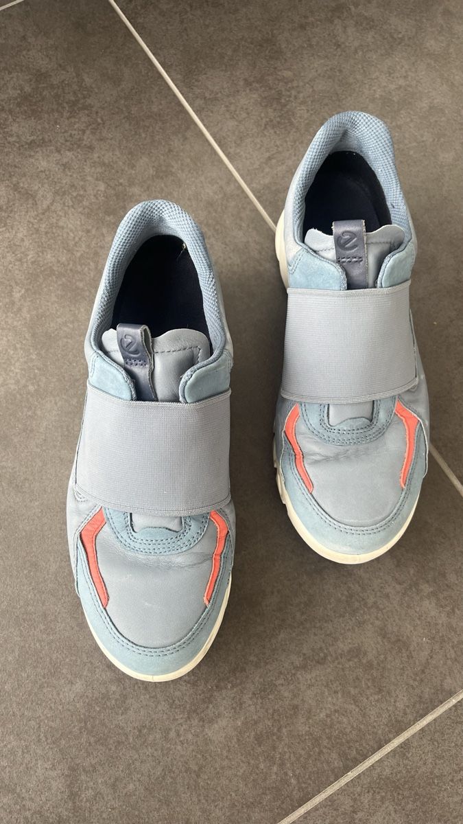Ecco Chaussures femmes: Baskets Ecco bleu et corail, pointure 37 – D'occasion à Lausanne par Global.P 2