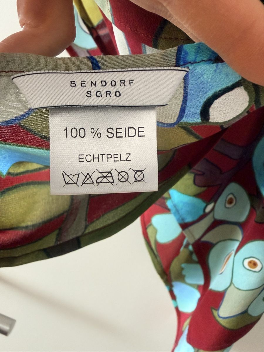 Foulard & Sciarpe: Bendorf Silk Scarf with Fur Collar, Multicolor Style – Usato da Altendorf venduto da Alovely 2