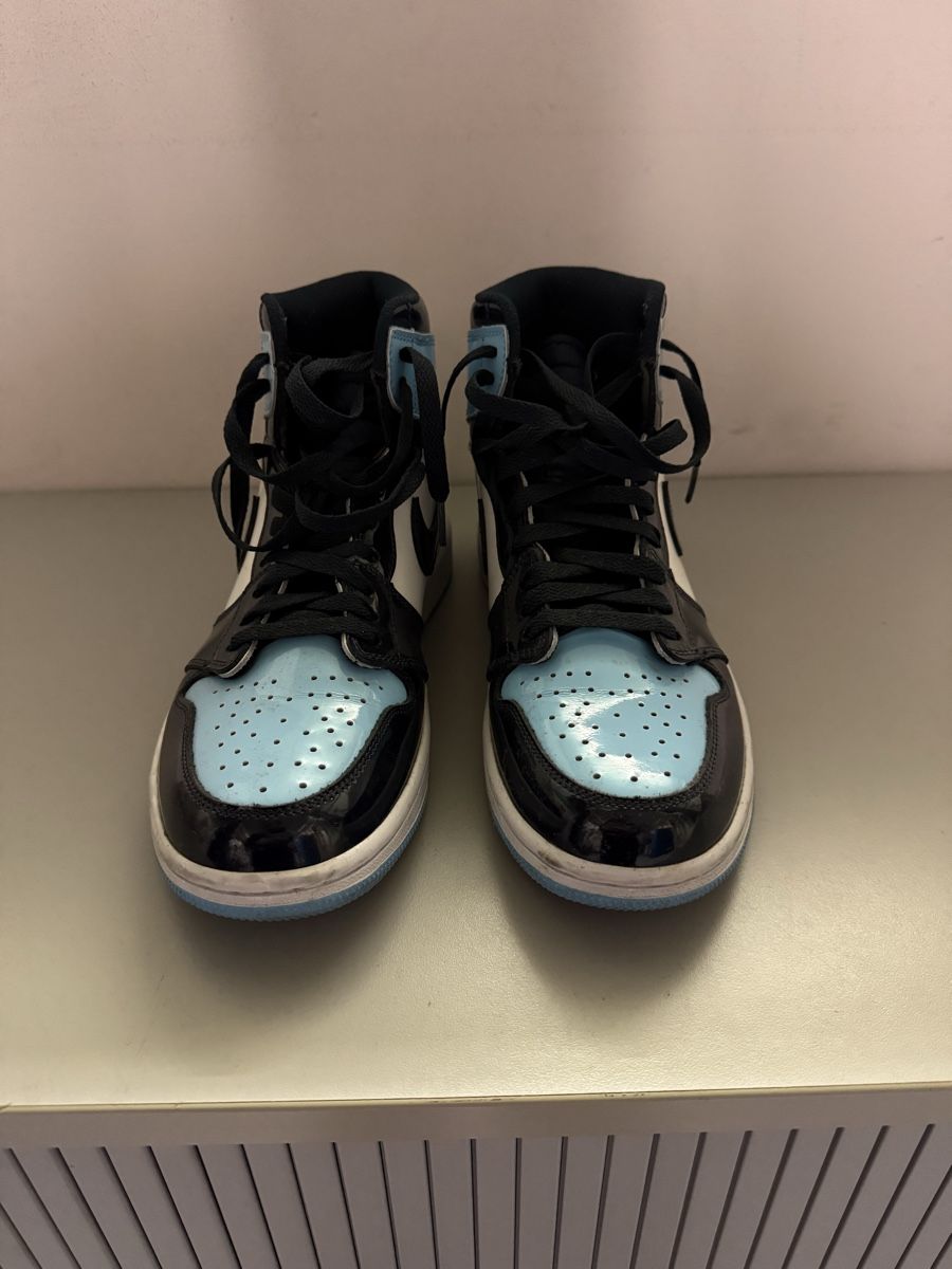 Scarpe da uomo: Jordan 1 Retro UNC Lackleder Gr. 42 – Usato da Menziken venduto da mario_37 3
