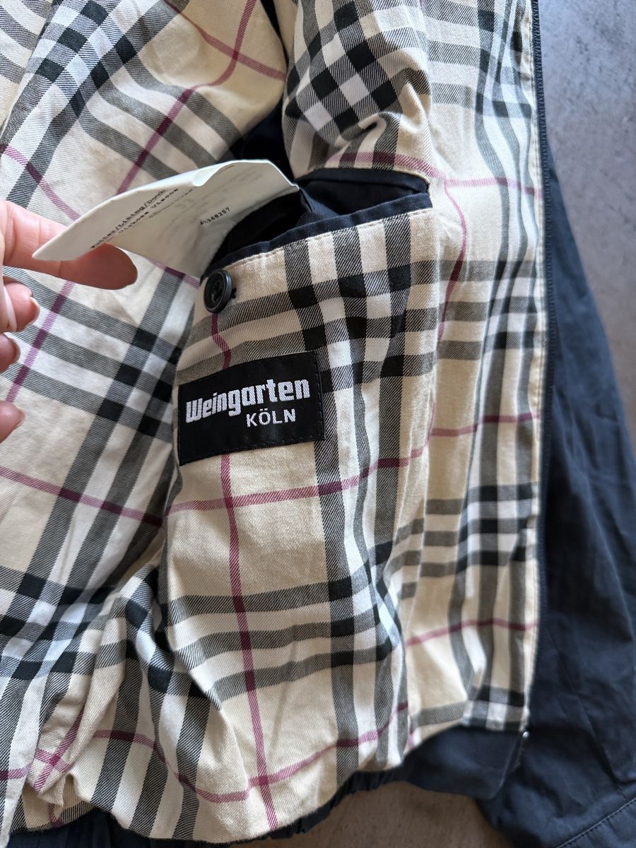 Burberry Giacche: Burberry Jacke – Usato da Neerach venduto da the_modern_mini 2