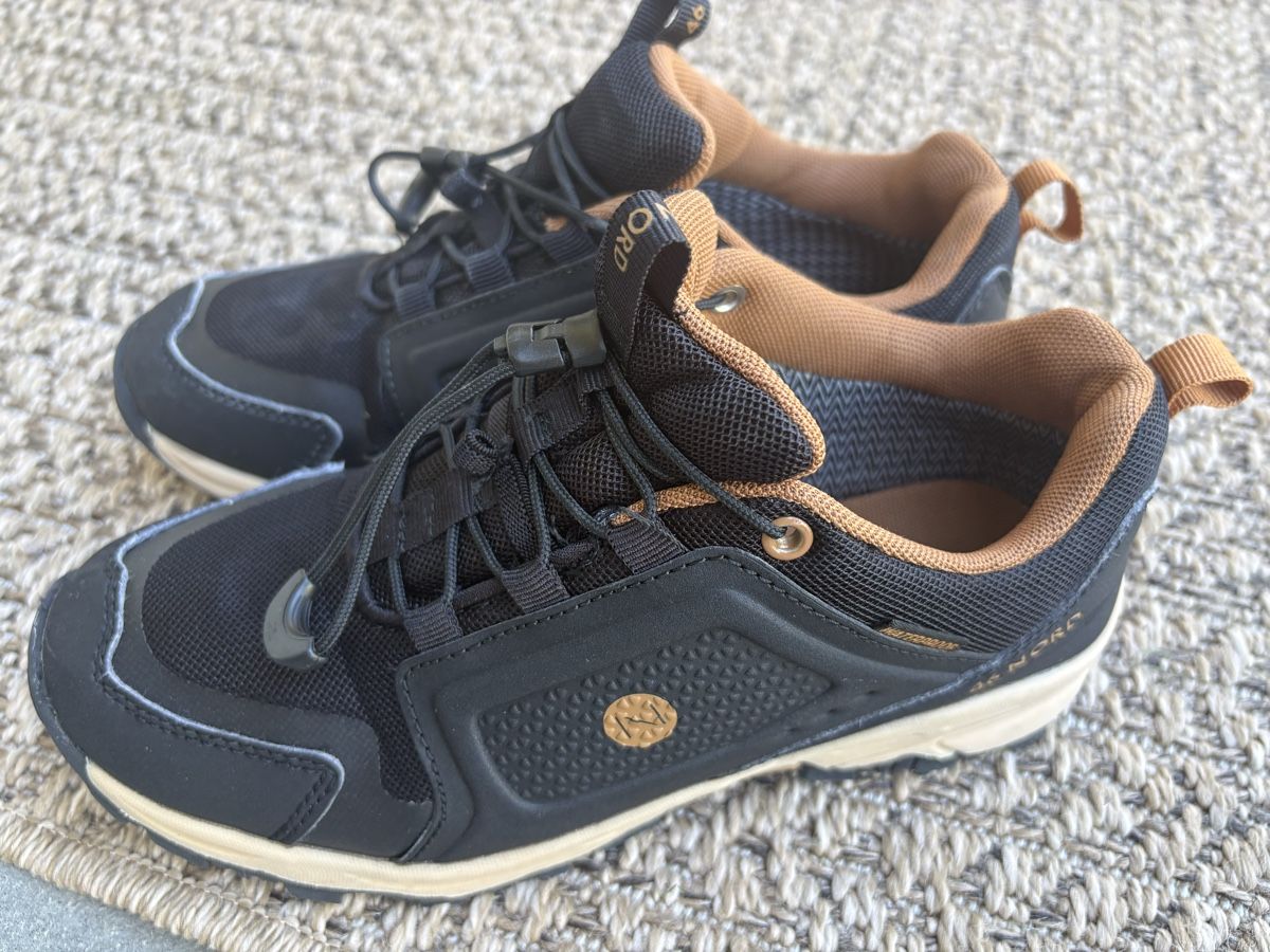 46 Nord Scarpe da uomo: Wanderschuhe Gr. 37, neuwertig – Usato da Rothrist venduto da Shaun8