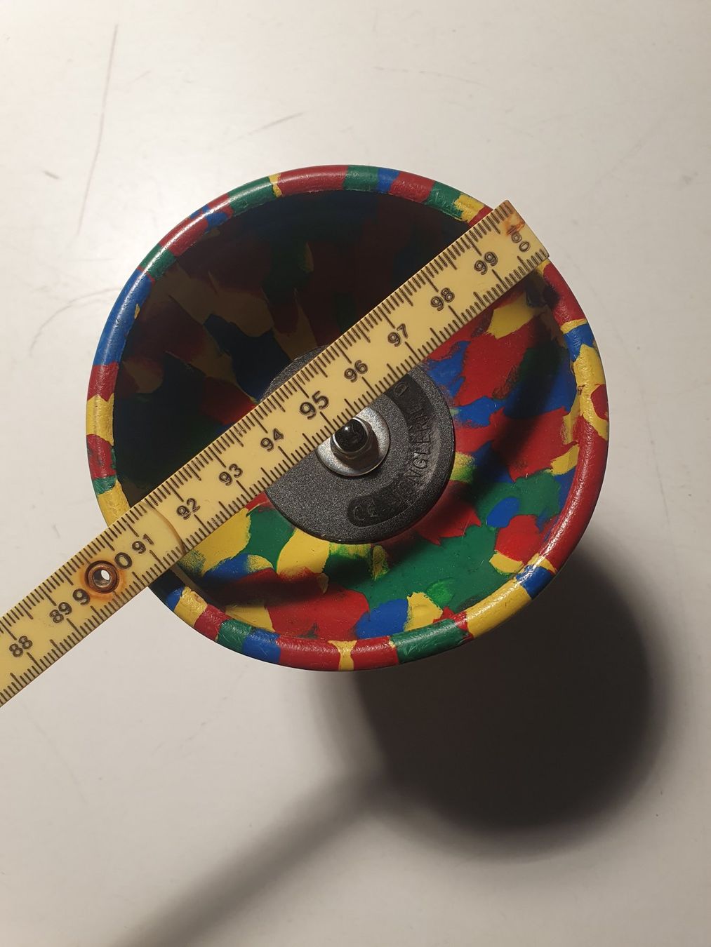 Giocattoli: Diabolo mehrfarbig – Usato da Zürich venduto da loosebone 4