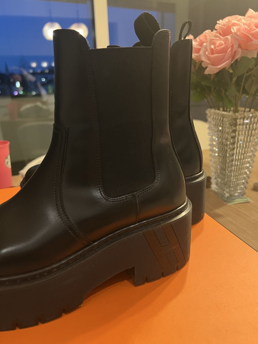Hermès Chaussures femmes: Hermès Harrow Stiefeletten Gr. 36 – Neuf (Voir description) à Baar par Lila2006 1