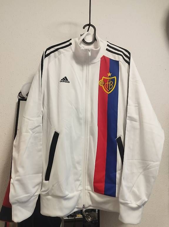 Giacche: FC Basel Trainingsjacke 2012 – Usato da Bern venduto da jan_l28t