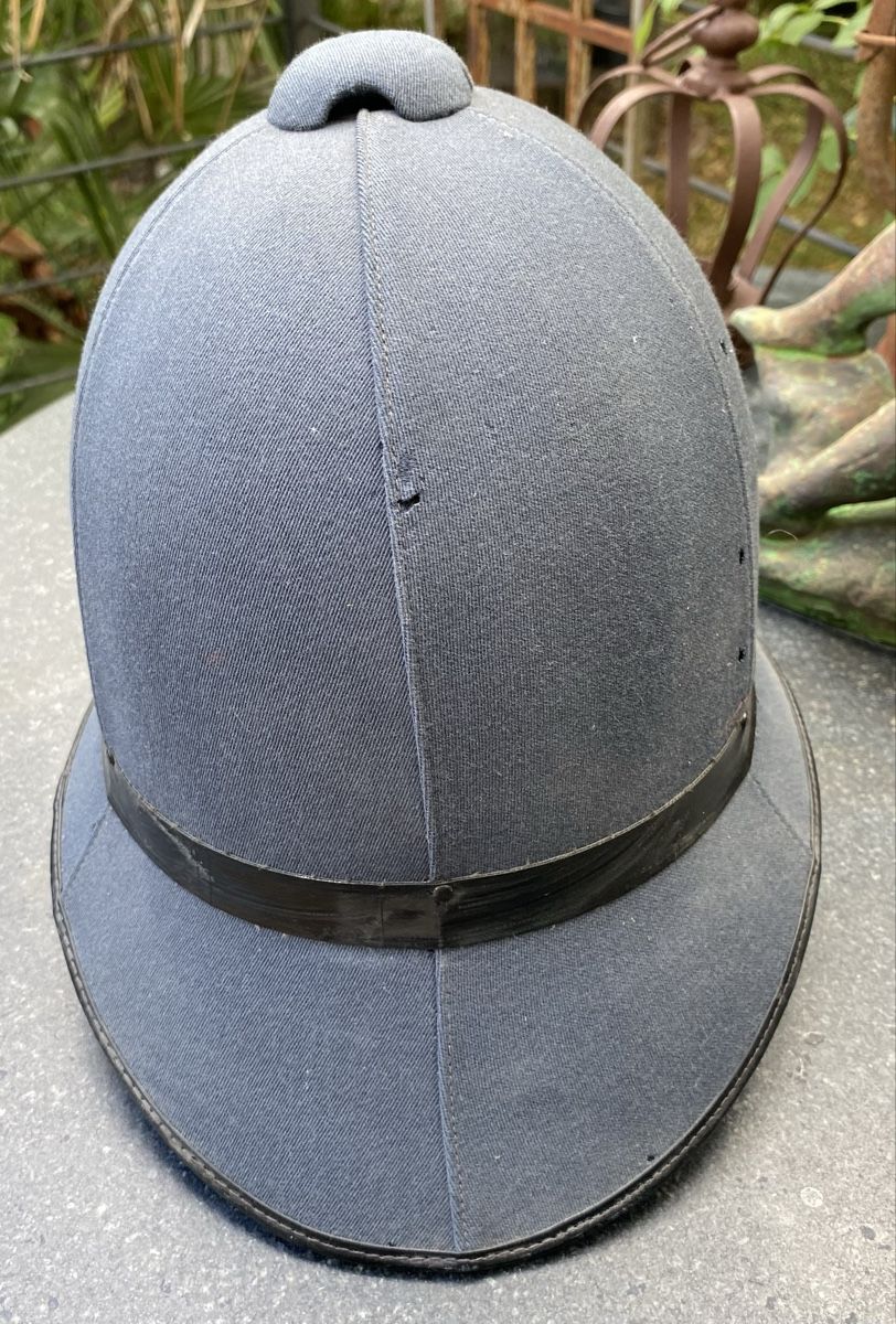 Abbigliamento & accessori d'epoca: Casque police . – Usato da Biel/Bienne venduto da sol_7wtq 1