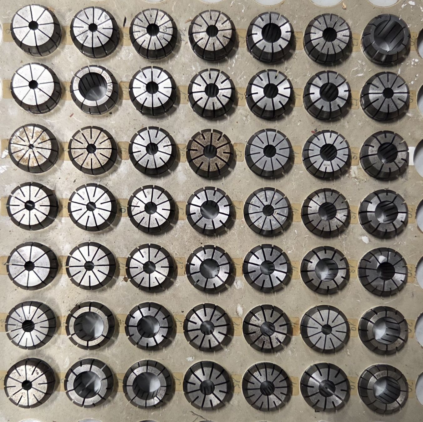 Schaublin Tutti gli attrezzi: Schaublin ER40 Spannzangen 49 Stk. Set – Usato da St. Margrethen SG venduto da CNC-Tech