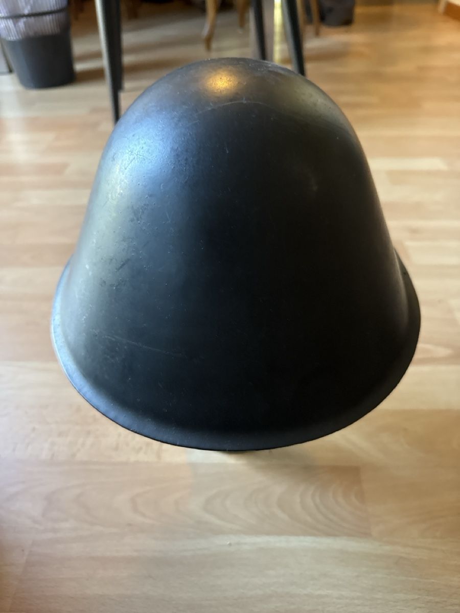 Uniformi & Effetti personali: Stahlhelm DDR NVA  – Usato da Grossaffoltern venduto da hobel28 1