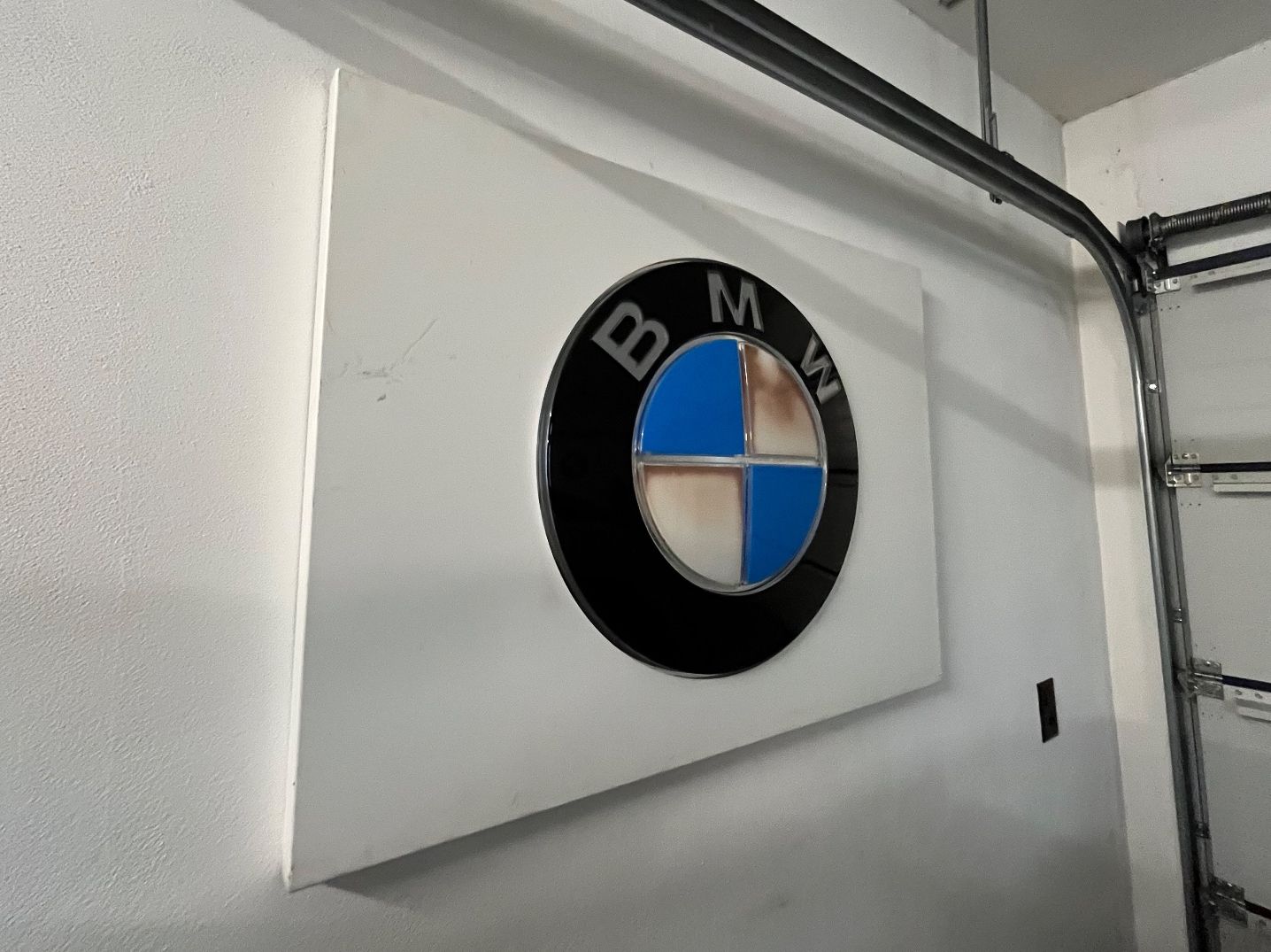 BMW Ecriteaux: BMW - Leuchtreklame-Schild – D'occasion à Erlinsbach par Stu-ff