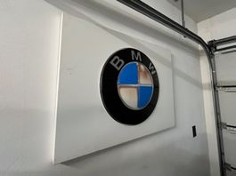 BMW - Leuchtreklame-Schild