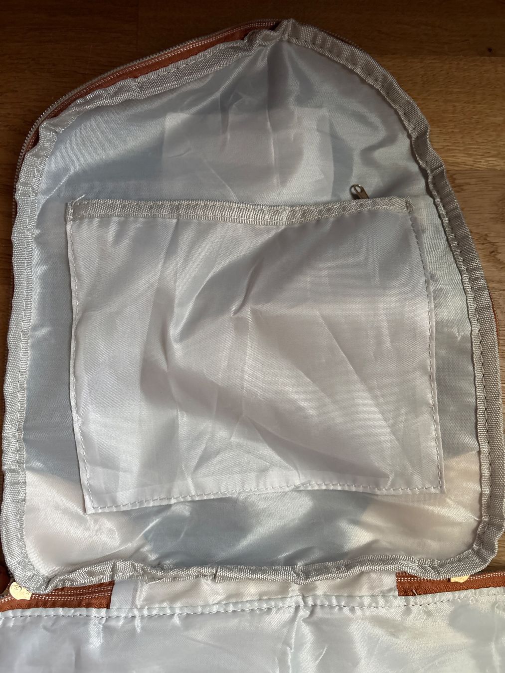 Borse: Wandelbare Reisetasche – Nuovo (secondo la descrizione) da Brittnau venduto da YvRhMi 1