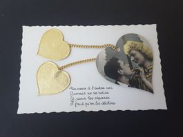 Tolle Kitschkarte Liebespaar , 2 goldene Herzen an Kette