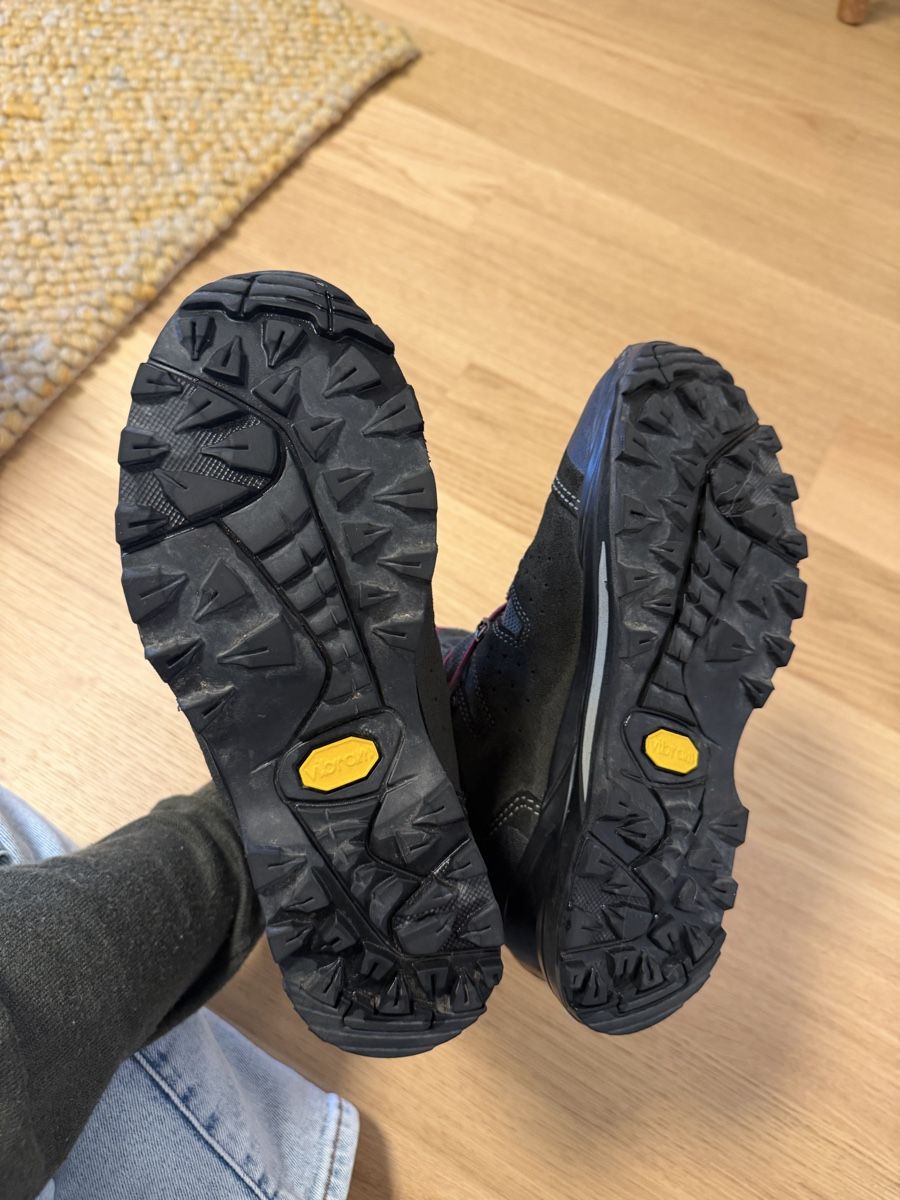 Lowa Chaussures femmes: Wanderschuhe Lowa schwarz Grösse 38 – D'occasion à Zürich par muk_8rws 3