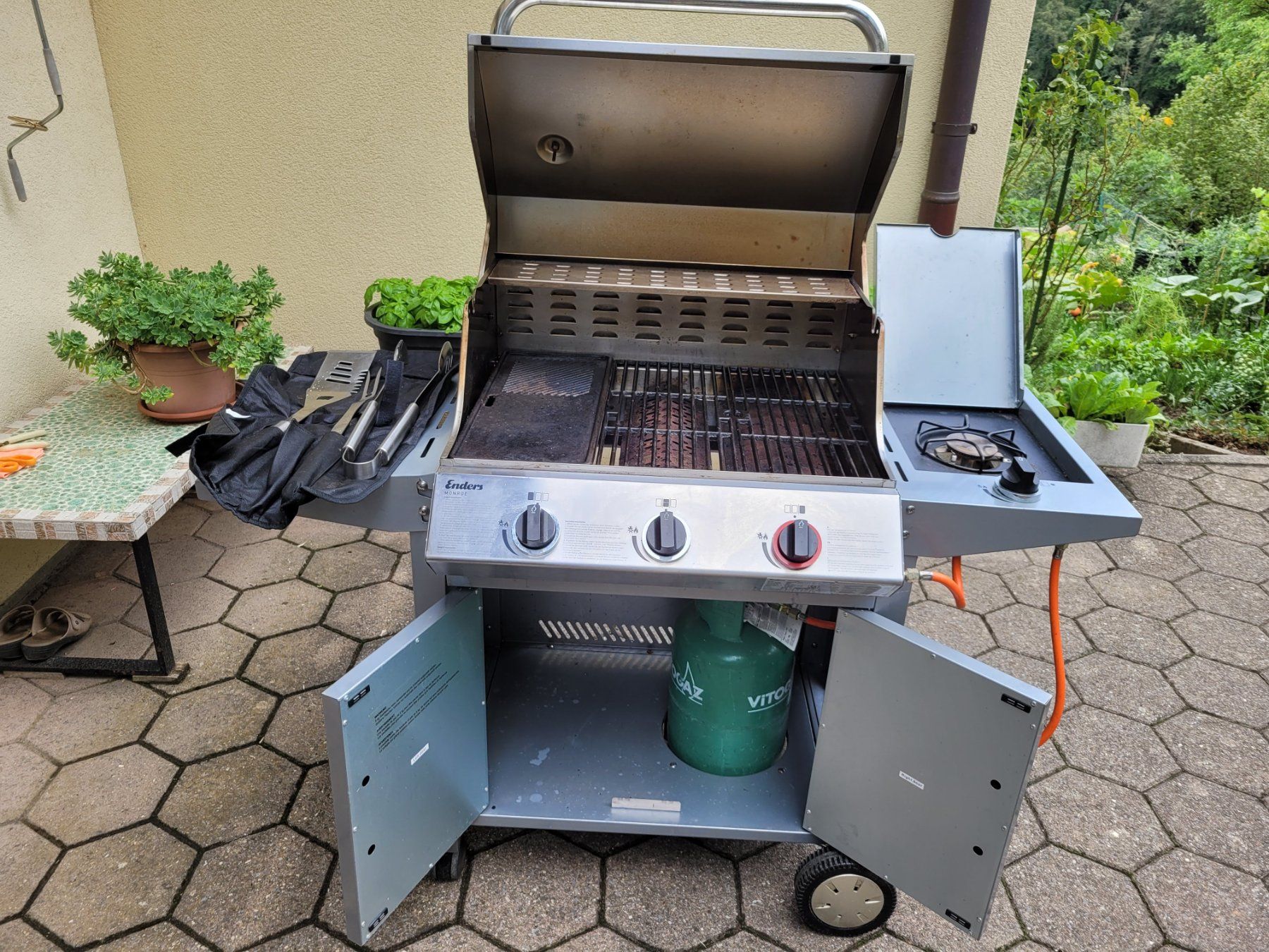 Griglie: ENDERS Gasgrill MONROE – Usato da Burg AG venduto da Camebe 3