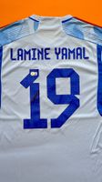 Lamine Yamal Trikot mit Original Autogramm & BAS COA