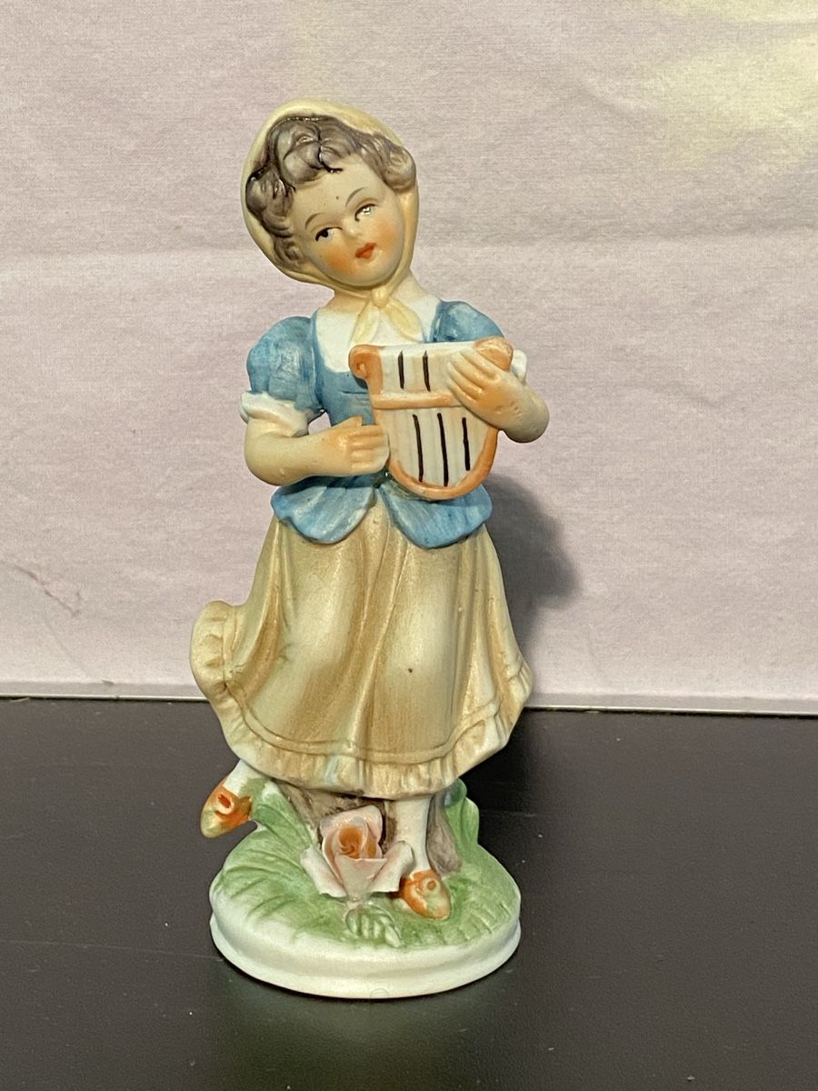 Statuette: Porzellan Figurine Mädchen mit Harfe "FOREIGN" – Usato da Flawil venduto da sonnengeist