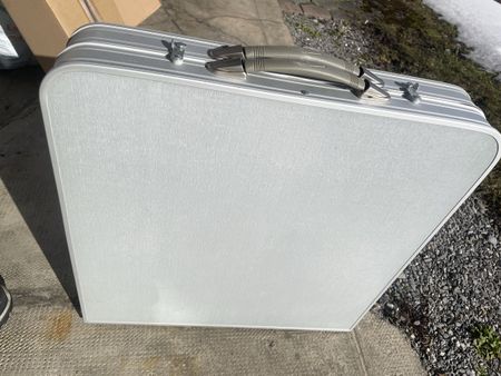 Camingtisch mit Stühle, Alu Koffe,60x120 cm,Höhe verstellbar