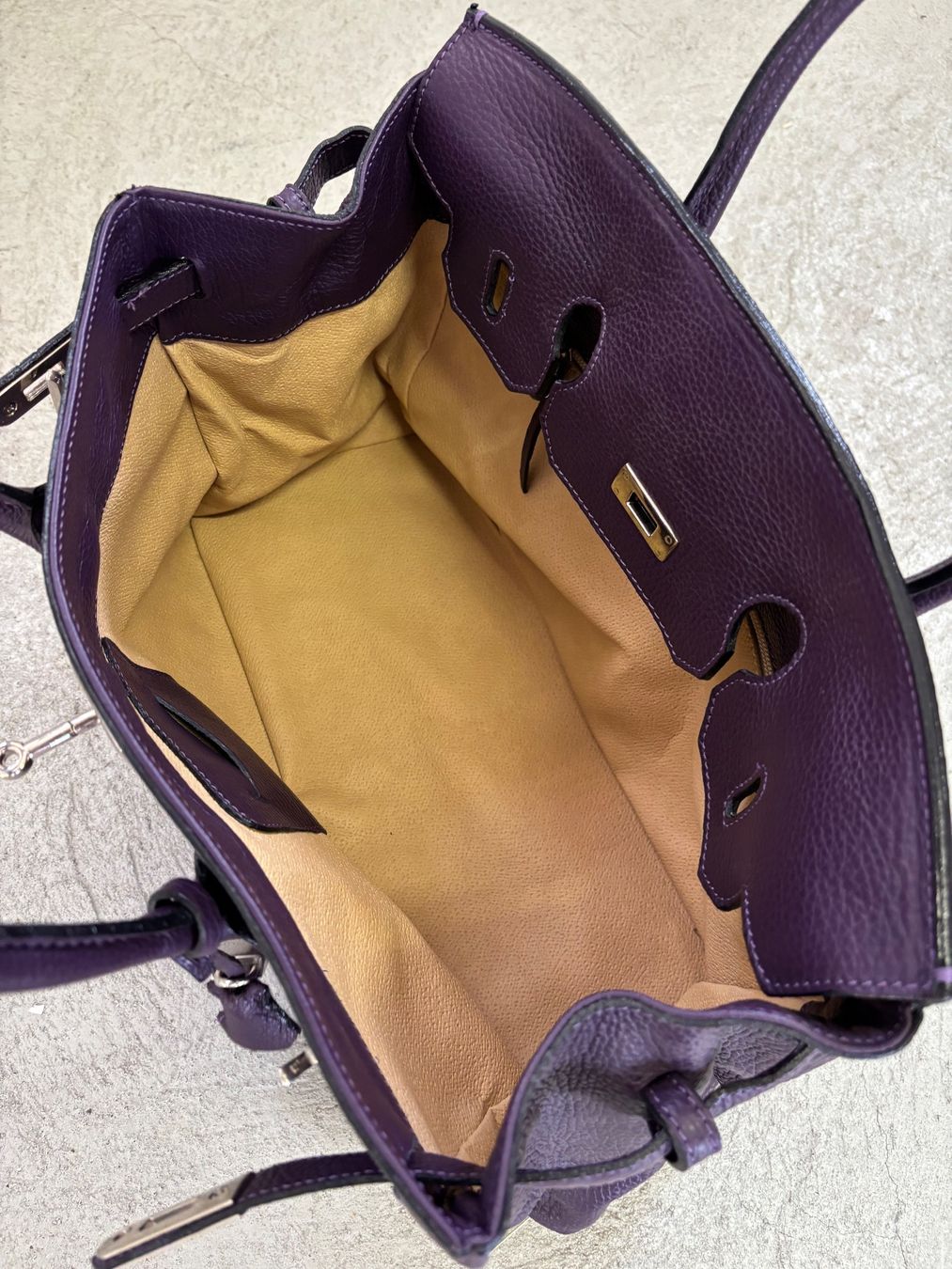 Taschen für Damen: Via Borgospesso Leder Tasche – Gebraucht aus Sonterswil von VD-Service 3
