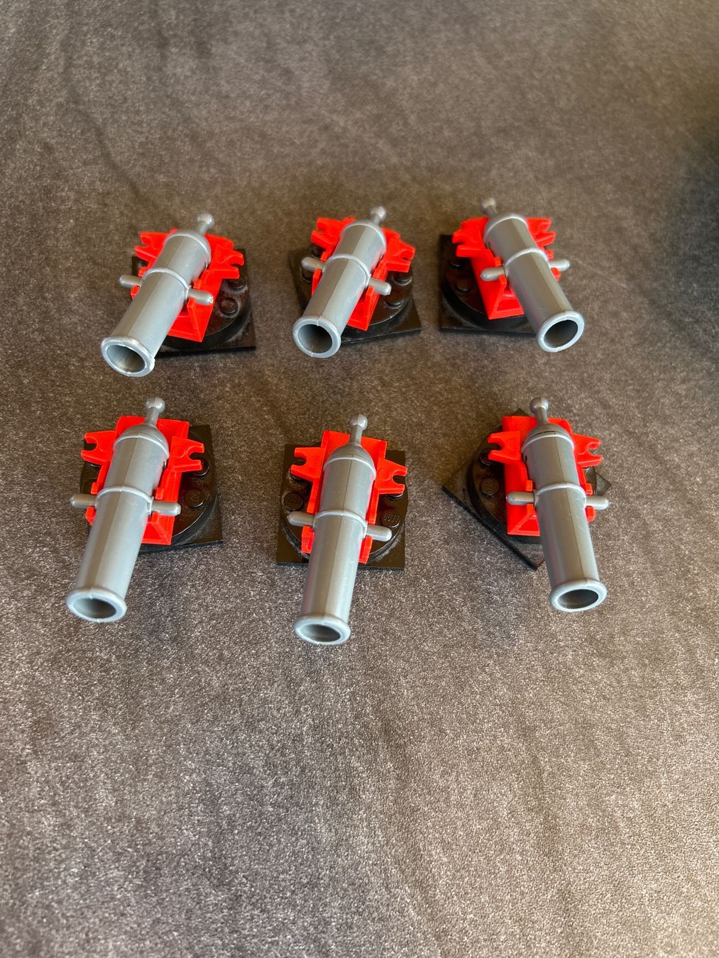 Lego Jouets: 6 rot-schwarz-graue Legokanonen – D'occasion à Altstätten SG par Mediad