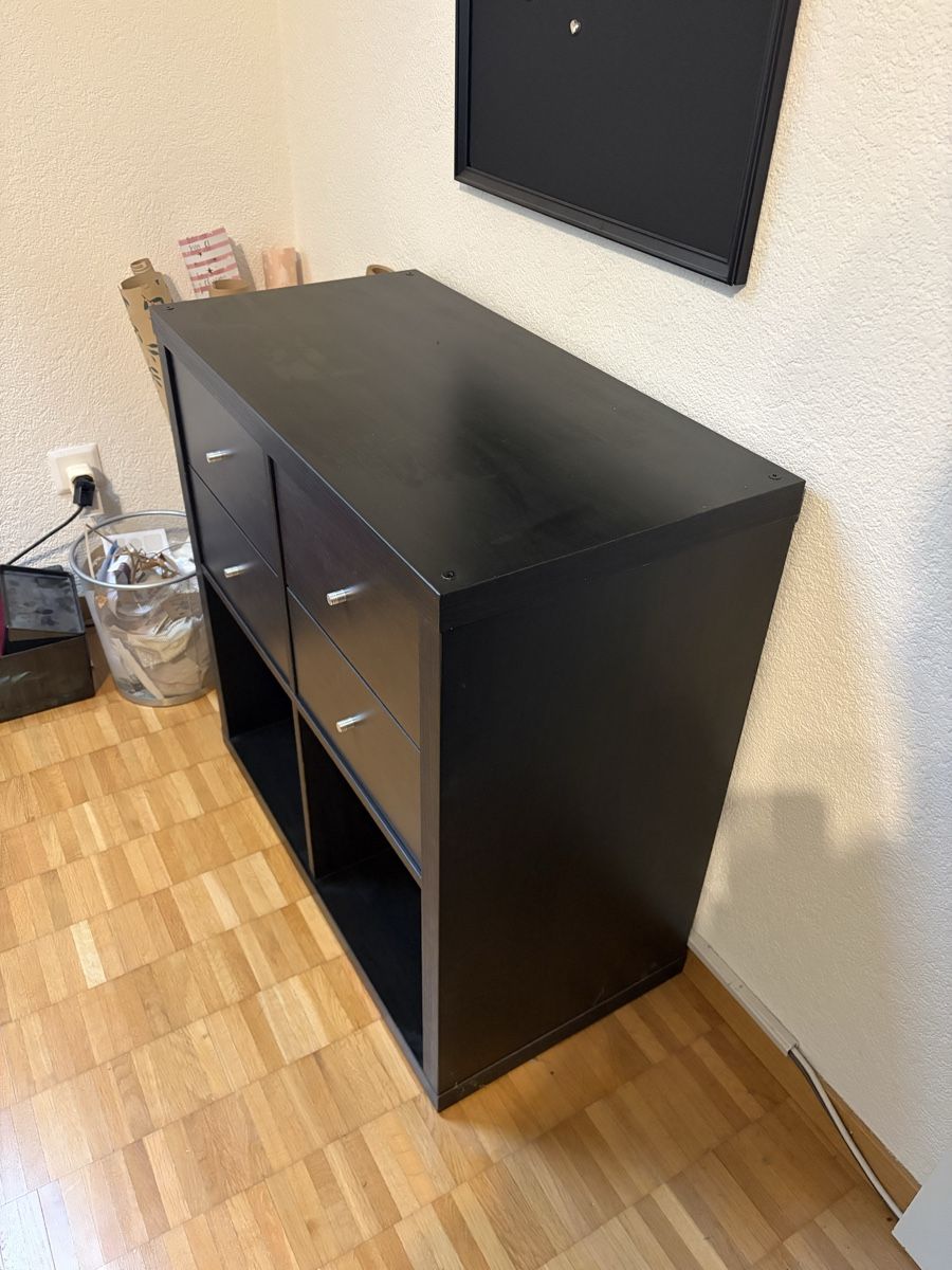 Ikea Étagères: IKEA KALLAX 2x2 Kommode – D'occasion à Esslingen par MaximeNi 2