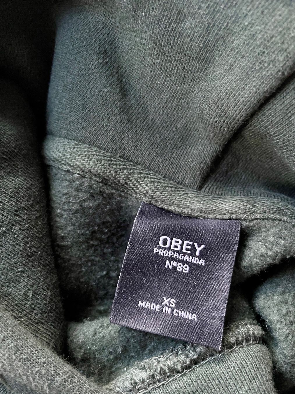 Obey Maglioni & Felpe: Pullover mit Kapuze OBEY dunkelgrün XS – Usato da Zürich venduto da mrsjack 2